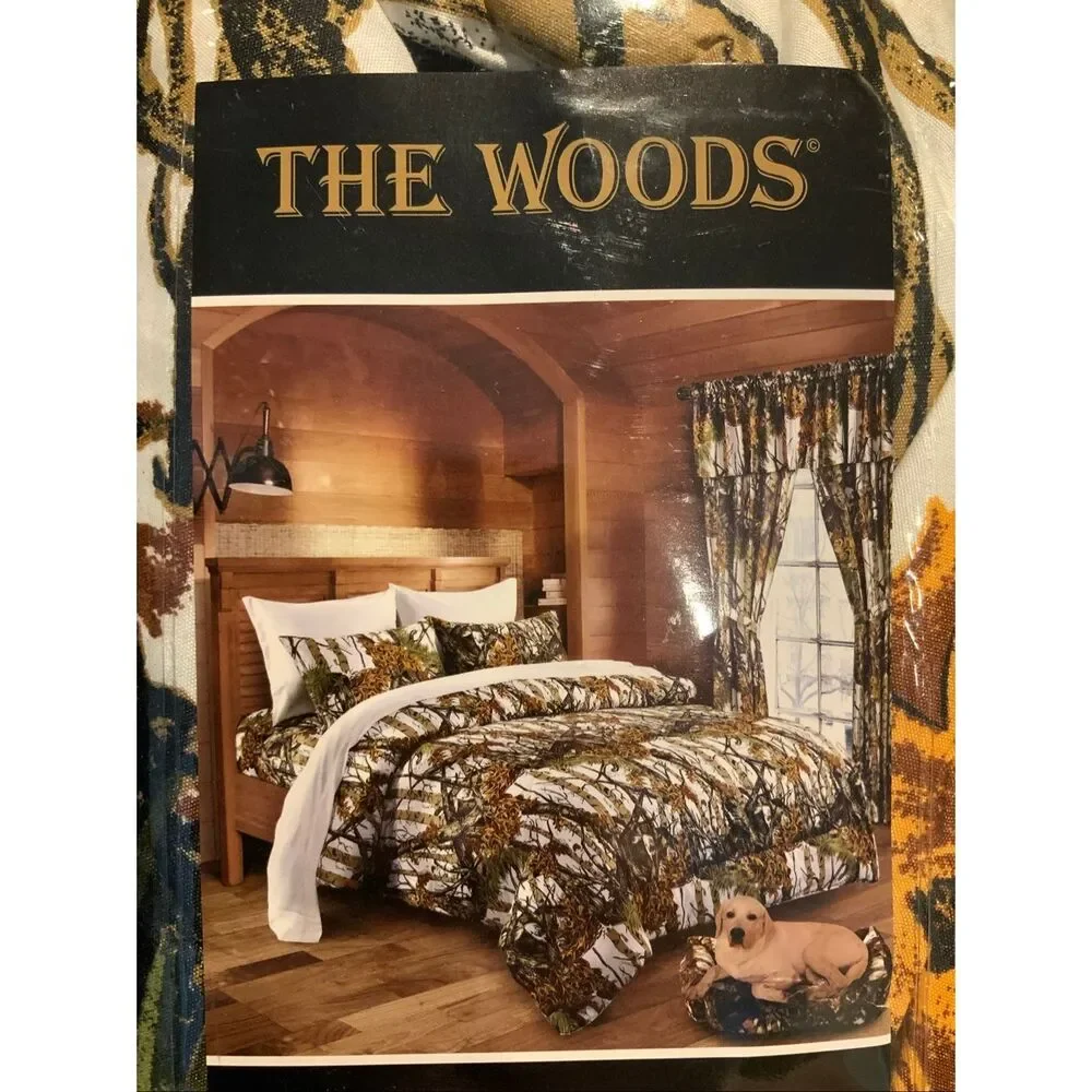 The woods camo comforter size Full / Queen